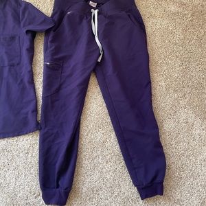 Figs- purple jam scrub set